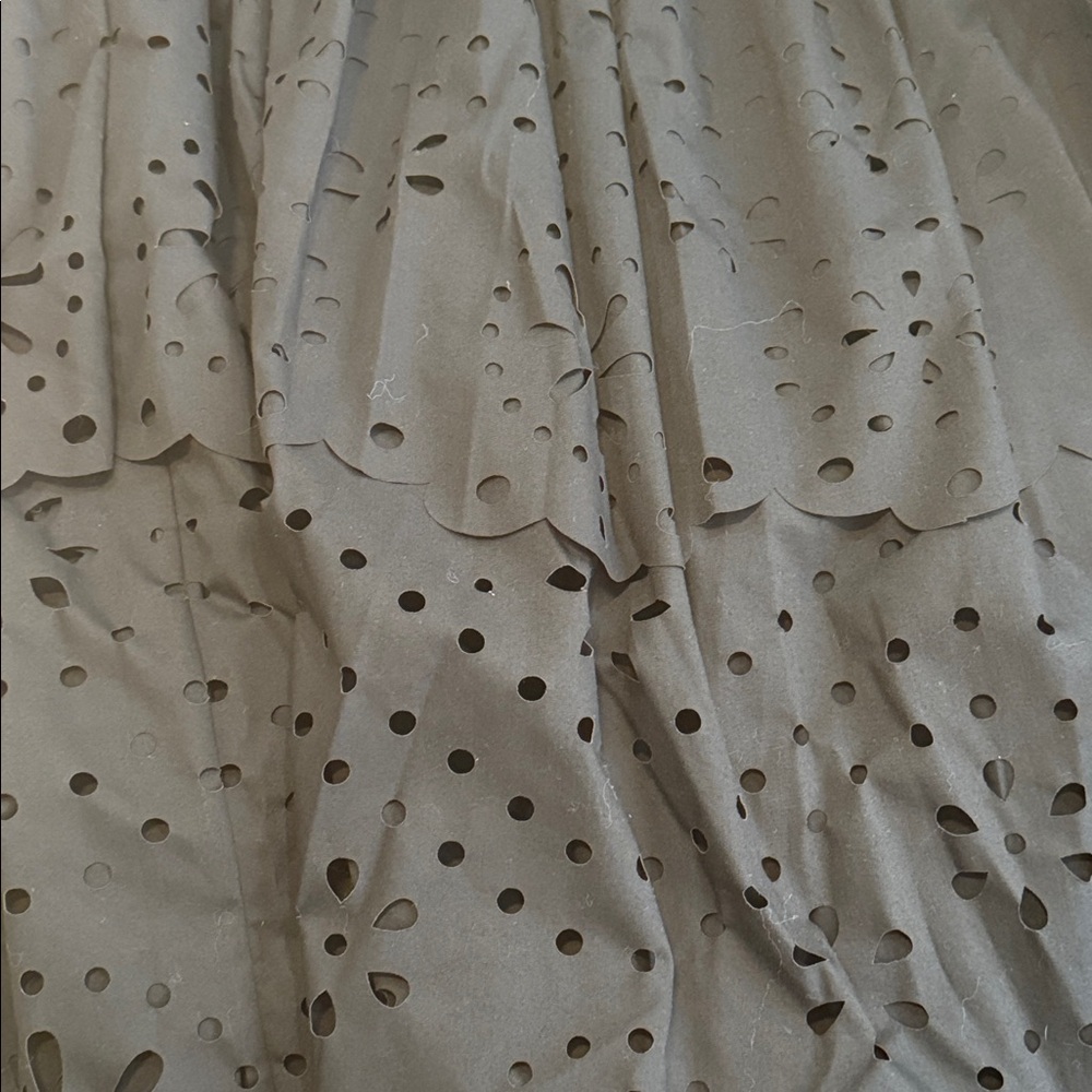 🆕 RHODE Sandy Skirt in Ink Ciel Eyelet NWT - Picture 7 of 8